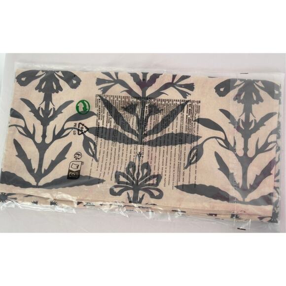 H&M Recycled Cotton 2 Pack 20x20 in Floral Pillow Cushion Cover New Beige Black - Picture 9 of 9